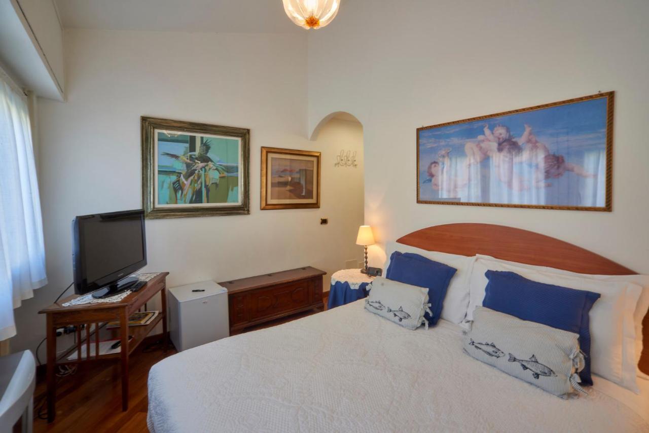 Tosca House Bed & Breakfast Varenna Exterior photo